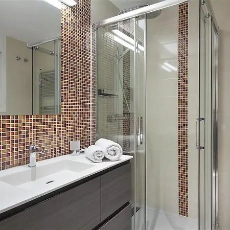 Alcam Trafalgar Apartment